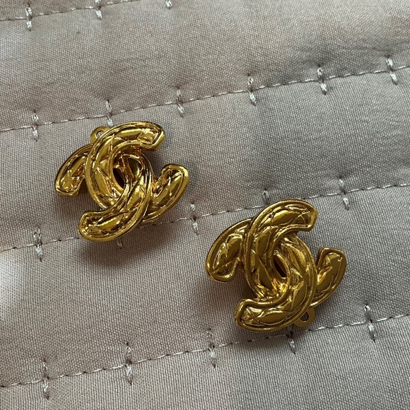 CHANEL CC Necklace and CC Clip Earrings - Picture 9 of 11